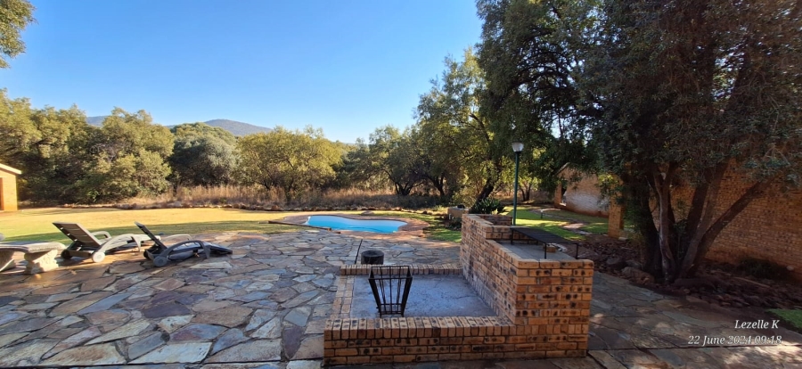 8 Bedroom Property for Sale in Swartruggens North West